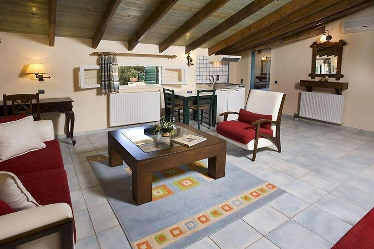 Yannis Servos Barbati Apartments Extérieur photo